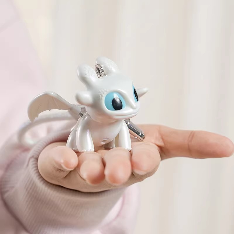 本物のドラゴンを飼いならす方法3 ライトシャートゥースレスボ - Carabiner Keychain のレビューと価格